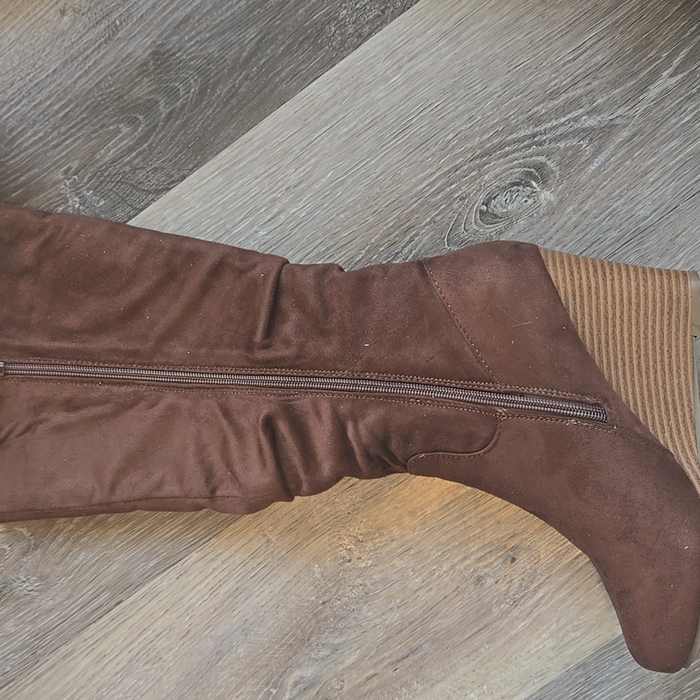 Journee Collection Chocolate Brown Wedge Boots Size 7.5 New *retail $100* - Picture 6 of 6